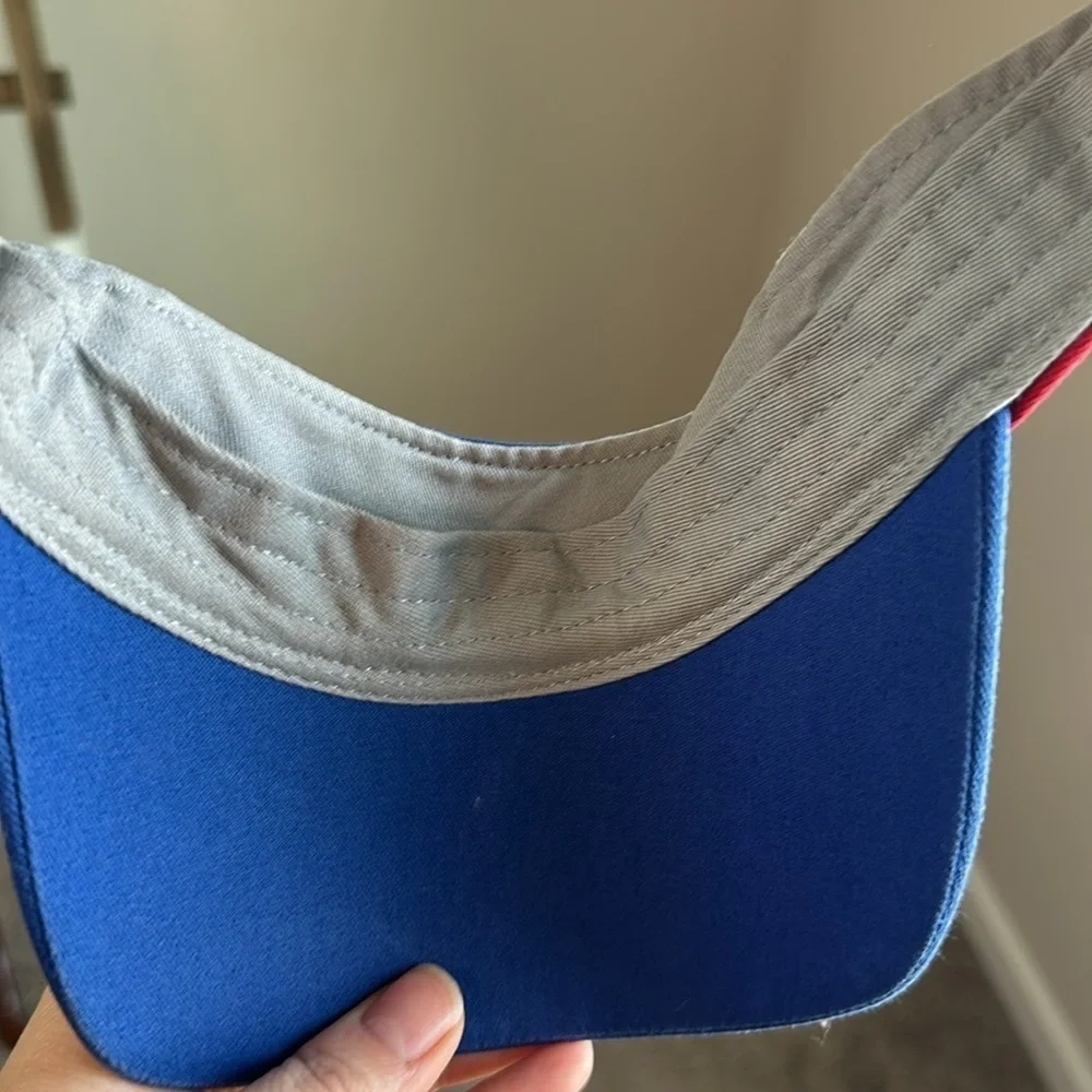 Vintage Walt Disney World Kids Epcot Sun Visor OSFM in Fair Used Conditon